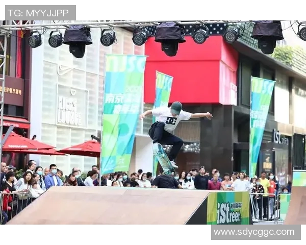 实时新闻南京街舞队在极限运动嘉年华中的成长与蜕变精彩故事分享